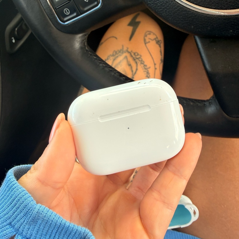 Apple White Earbud Headphones
